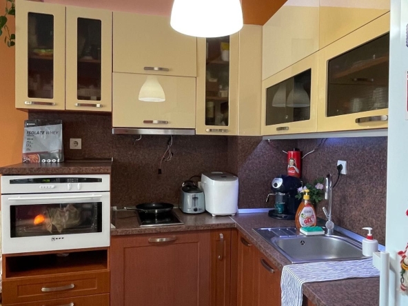 Дава се под наем Двустаен апартамент в София, Витоша - 55 кв.м за 433.5 € - Снимка #1