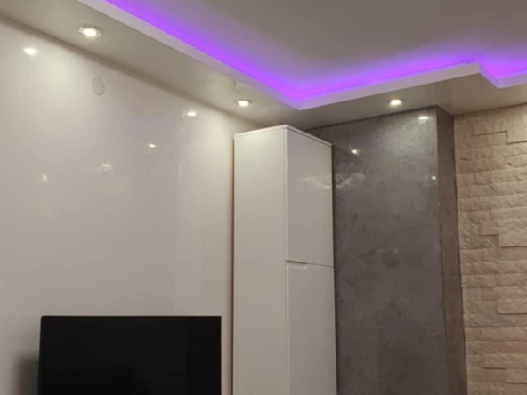 Дава се под наем Двустаен апартамент в Видин, Акджамия - 66 кв.м за 380 € - Снимка #1