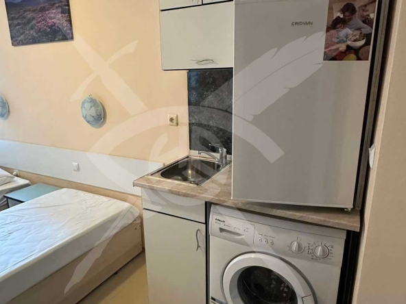 Дава се под наем Едностаен апартамент в Варна, Левски - 30 кв.м за 250 € - Снимка #1