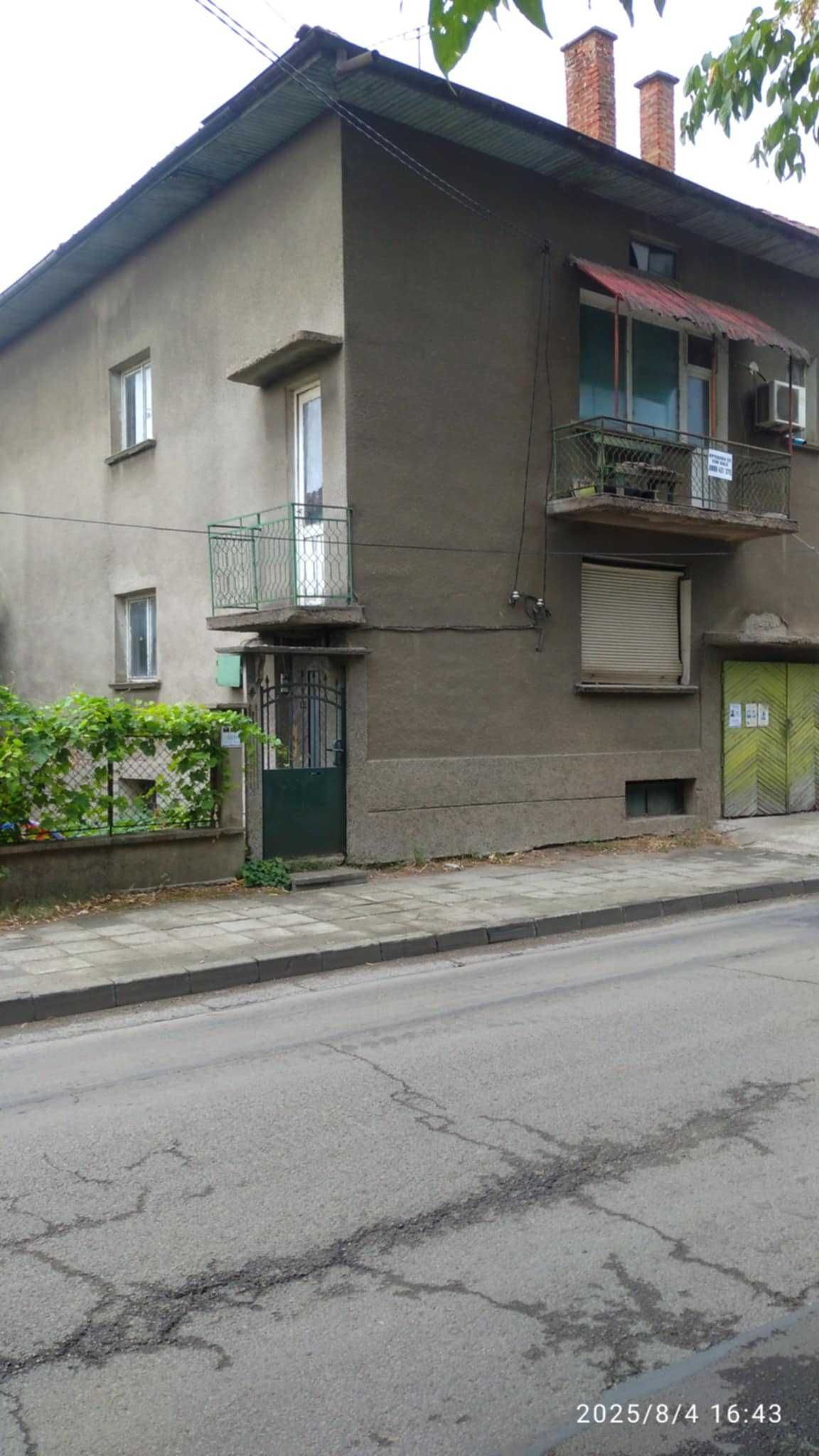 Къща в Лом - 258 кв.м за 291 €/кв.м - Снимка #1