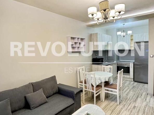 Дава се под наем Двустаен апартамент в Пловдив, Център - 72 кв.м за 460 € - Снимка #1