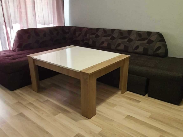 Дава се под наем Двустаен апартамент в Търговище, Запад 2 - 65 кв.м за 255 € - Снимка #1