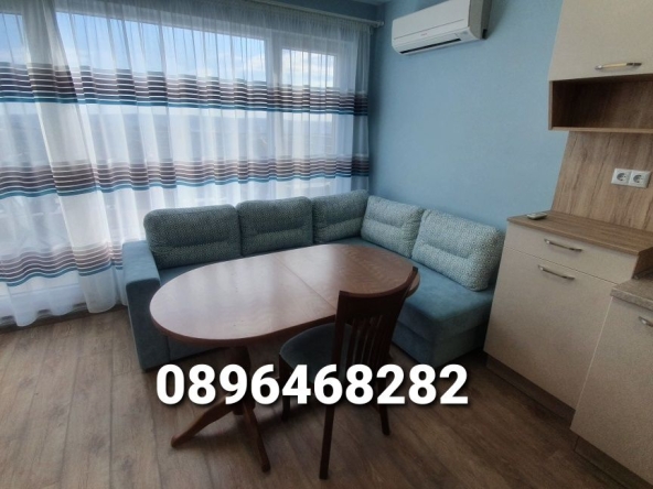 Дава се под наем Тристаен апартамент в Варна, Левски - 95 кв.м за 714 € - Снимка #1