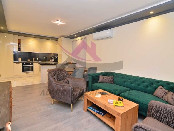 Тристаен апартамент в Варна, Изгрев - 85 кв.м за 2606 €/кв.м - Снимка #1