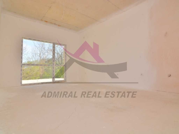 Тристаен апартамент в Варна, Младост 1 - 90 кв.м за 1545 €/кв.м - Снимка #1