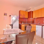 Дава се под наем Тристаен апартамент в Варна, Базар Левски - 80 кв.м за 448.8 € - Снимка #1