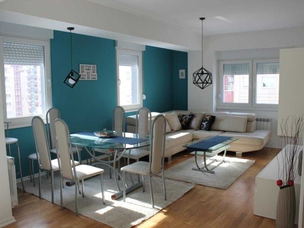 Дава се под наем Двустаен апартамент в Бургас, Възраждане - 56 кв.м за 244.8 € - Снимка #1