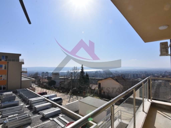 Двустаен апартамент в Варна, Възраждане 3 - 68 кв.м за 1103 €/кв.м - Снимка #1