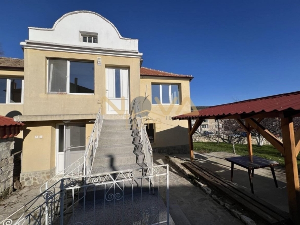 Къща в Варна, Виница - 122 кв.м за 1150 €/кв.м - Снимка #1