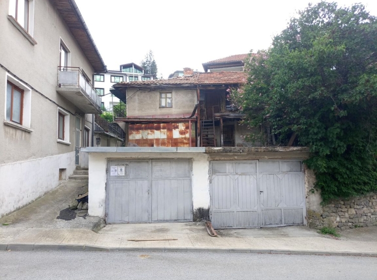 Къща в Смолян, Станевска махала - 140 кв.м за 322 €/кв.м - Снимка #1