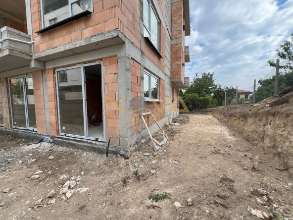 Тристаен апартамент в Варна, Виница - 111 кв.м за 620 €/кв.м - Снимка #1