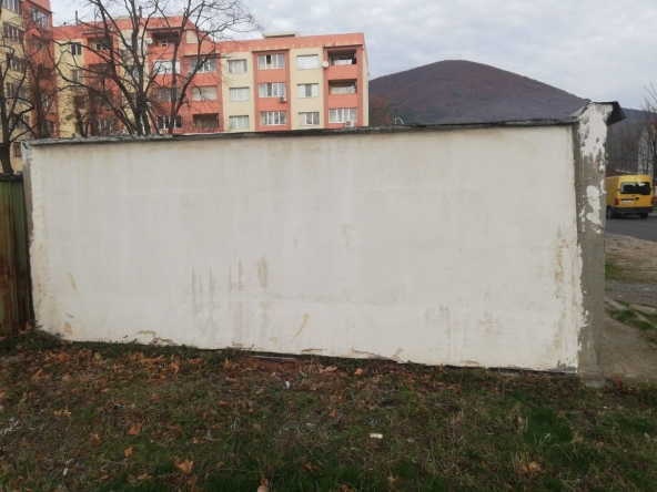 Гараж / Паркомясто в Сливен, Център - 18 кв.м за 85 €/кв.м - Снимка #1