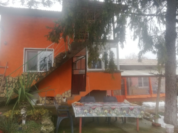 Къща в с. Разбойна, Област Търговище - 70 кв.м за 722 €/кв.м - Снимка #1