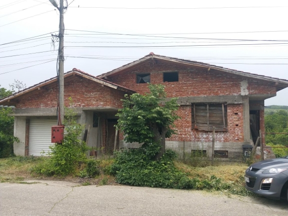 Къща в с. Николово, Област Русе - 300 кв.м за 221 €/кв.м - Снимка #1