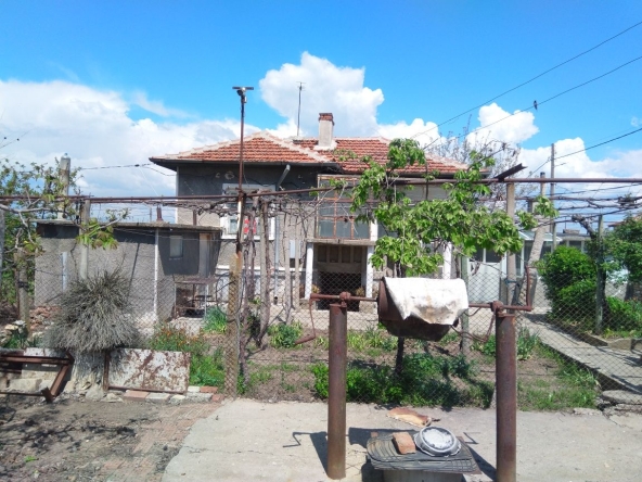 Парцел в с. Хаджидимитрово, Област Ямбол - 2600 кв.м за 13 €/кв.м - Снимка #1