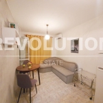 Дава се под наем Двустаен апартамент в Варна, Окръжна болница - 55 кв.м за 600 € - Снимка #1