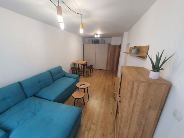 Дава се под наем Двустаен апартамент в Варна, Левски - 70 кв.м за 612 € - Снимка #1