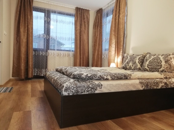 Дава се под наем Тристаен апартамент в Сапарева баня - 80 кв.м за 714 € - Снимка #1