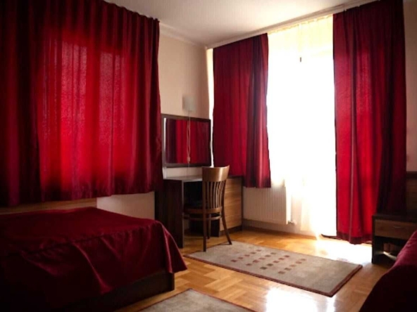 Къща в Бургас, Възраждане - 556 кв.м за 229 €/кв.м - Снимка #1