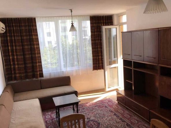 Дава се под наем Двустаен апартамент в Бургас, Славейков - 63 кв.м за 200 € - Снимка #1