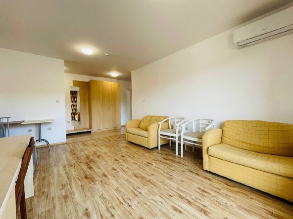 Двустаен апартамент в к.к. Слънчев бряг - 65 кв.м за 1137 €/кв.м - Снимка #1