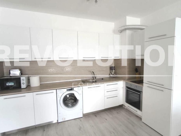 Дава се под наем Двустаен апартамент в Варна, Аспарухово - 65 кв.м за 630 € - Снимка #1