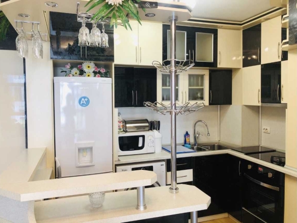 Тристаен апартамент в Пловдив, Гагарин - 93 кв.м за 762 €/кв.м - Снимка #1