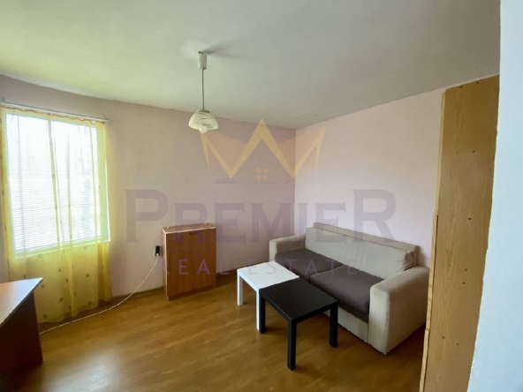 Дава се под наем Двустаен апартамент в Варна, Левски - 52 кв.м за 306 € - Снимка #1