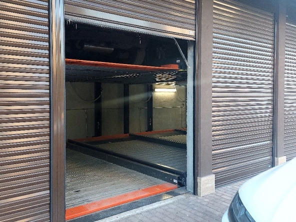 Дава се под наем Гараж / Паркомясто в София, Връбница 1 - 6 кв.м за 76.5 € - Снимка #1