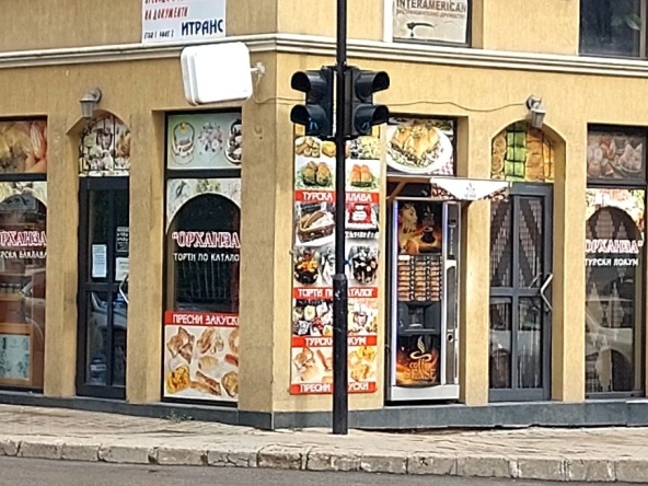 Дава се под наем Магазин в Казанлък - 26 кв.м за 510 € - Снимка #1