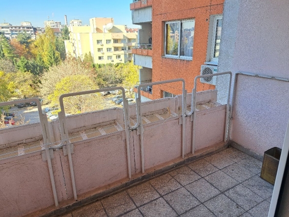 Двустаен апартамент в София, Белите брези - 73 кв.м за 2055 €/кв.м - Снимка #1
