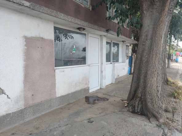 Дава се под наем Магазин в Русе, Родина 1 - 38 кв.м за 229.5 € - Снимка #1