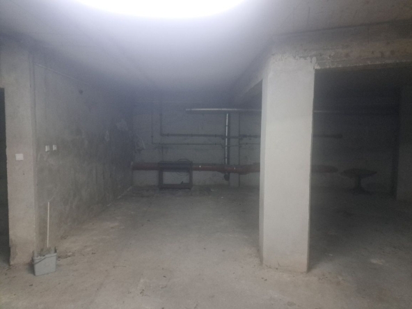 Дава се под наем Гараж / Паркомясто в Шумен, Куршум чешма - 17 кв.м за 45.9 € - Снимка #1