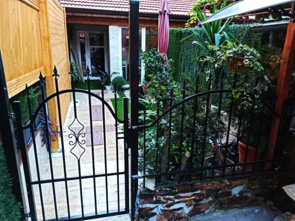 Къща в Стара Загора, Център - 167 кв.м за 1426 €/кв.м - Снимка #1