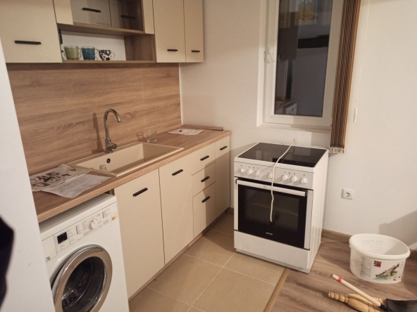 Дава се под наем Двустаен апартамент в Пазарджик, Център - 52 кв.м за 254.49 € - Снимка #1