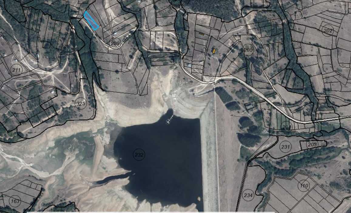 Земеделски имот в Карлово -  кв.м за 7 €/дка - Снимка #1