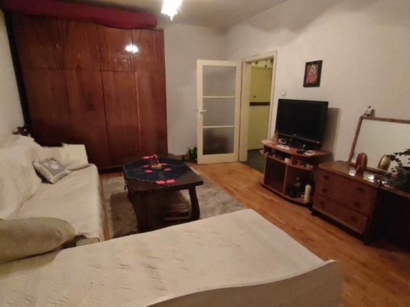 Дава се под наем Едностаен апартамент в София, Борово - 50 кв.м за 425 € - Снимка #1