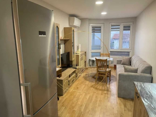 Дава се под наем Тристаен апартамент в Варна, Бриз - 87 кв.м за 600 € - Снимка #1