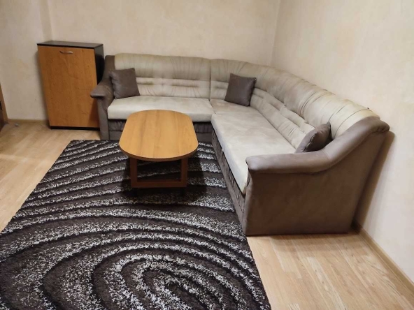 Дава се под наем Магазин в Русе, Здравец - 40 кв.м за 204 € - Снимка #1