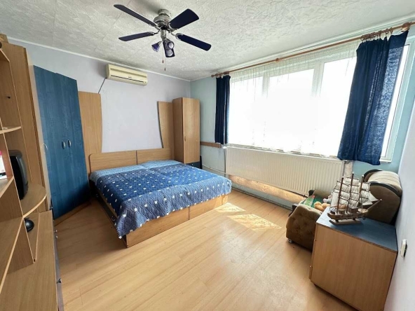 Четиристаен апартамент в Разград, Варош - 98 кв.м за 1242 €/кв.м - Снимка #1