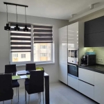 Дава се под наем Тристаен апартамент в София, Център - 90 кв.м за 510 € - Снимка #1