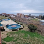 Тристаен апартамент в Бяла - 95 кв.м за 1000 €/кв.м - Снимка #1