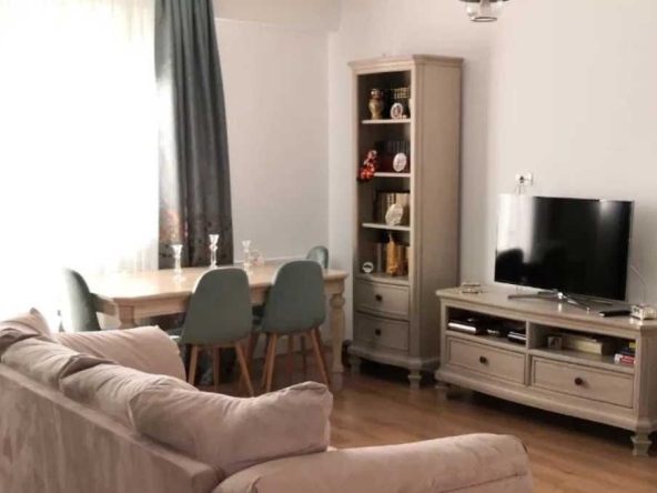 Дава се под наем Двустаен апартамент в Пловдив, Тракия - 60 кв.м за 239.7 € - Снимка #1