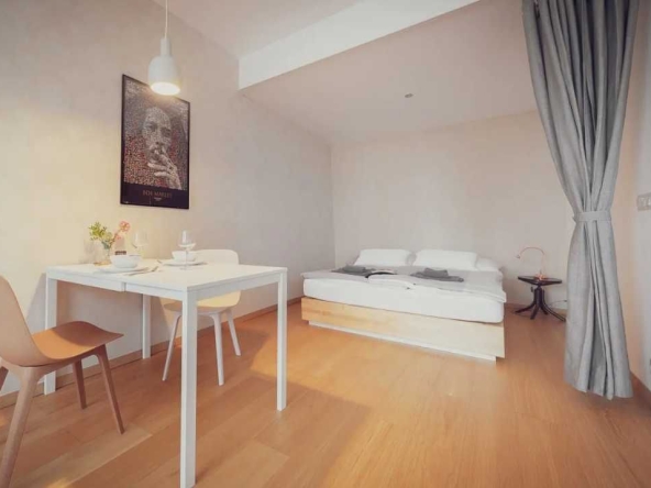 Дава се под наем Едностаен апартамент в Пловдив, Гагарин - 45 кв.м за 180 € - Снимка #1