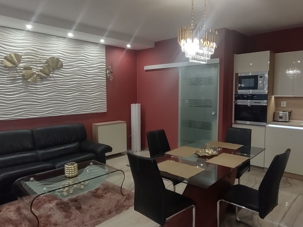 Дава се под наем Двустаен апартамент в Варна, Бриз - 85 кв.м за 612 € - Снимка #1