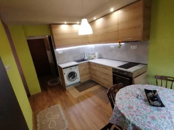 Дава се под наем Двустаен апартамент в Благоевград, Идеален център - 60 кв.м за 280.5 € - Снимка #1