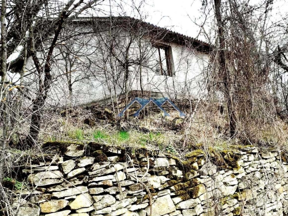 Къща в с. Каломен, Област Габрово - 47 кв.м за 185 €/кв.м - Снимка #1