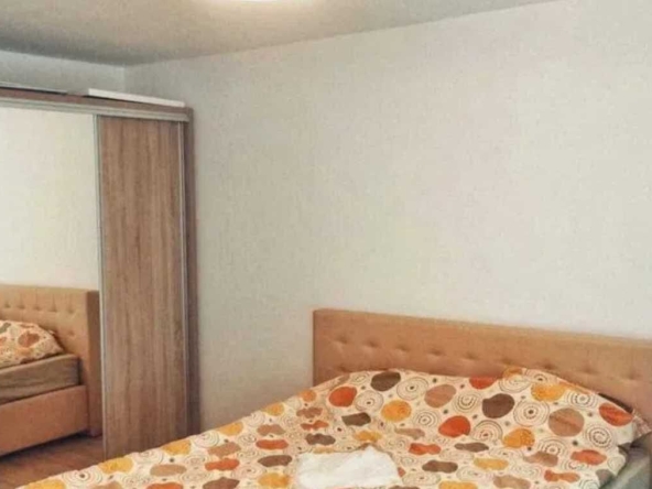 Дава се под наем Едностаен апартамент в Пловдив, Остромила - 43 кв.м за 193.8 € - Снимка #1