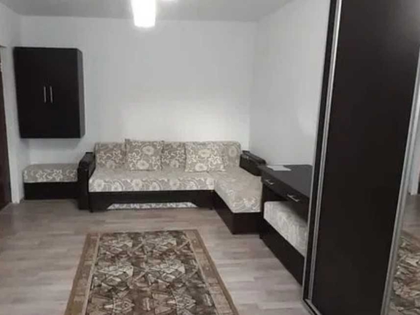 Дава се под наем Тристаен апартамент в Пловдив, Тракия - 95 кв.м за 298.86 € - Снимка #1