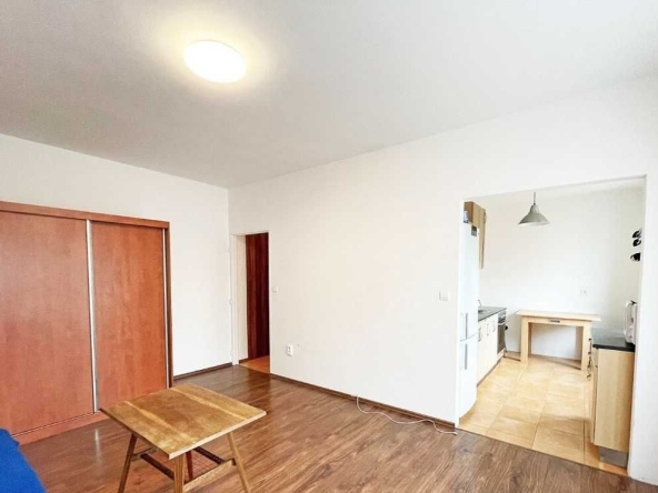 Дава се под наем Едностаен апартамент в Пловдив, Мараша - 48 кв.м за 168.3 € - Снимка #1